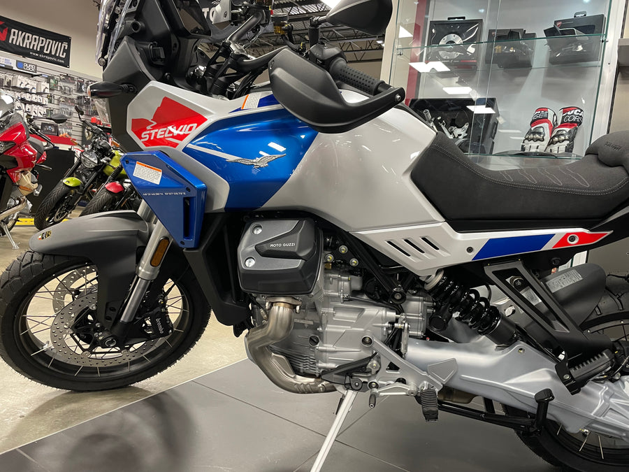 2025 Moto Guzzi Stelvio Duecento Tributo
