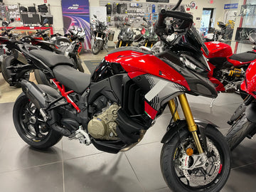 2025 Ducati Multistrada V4 Pikes Peak