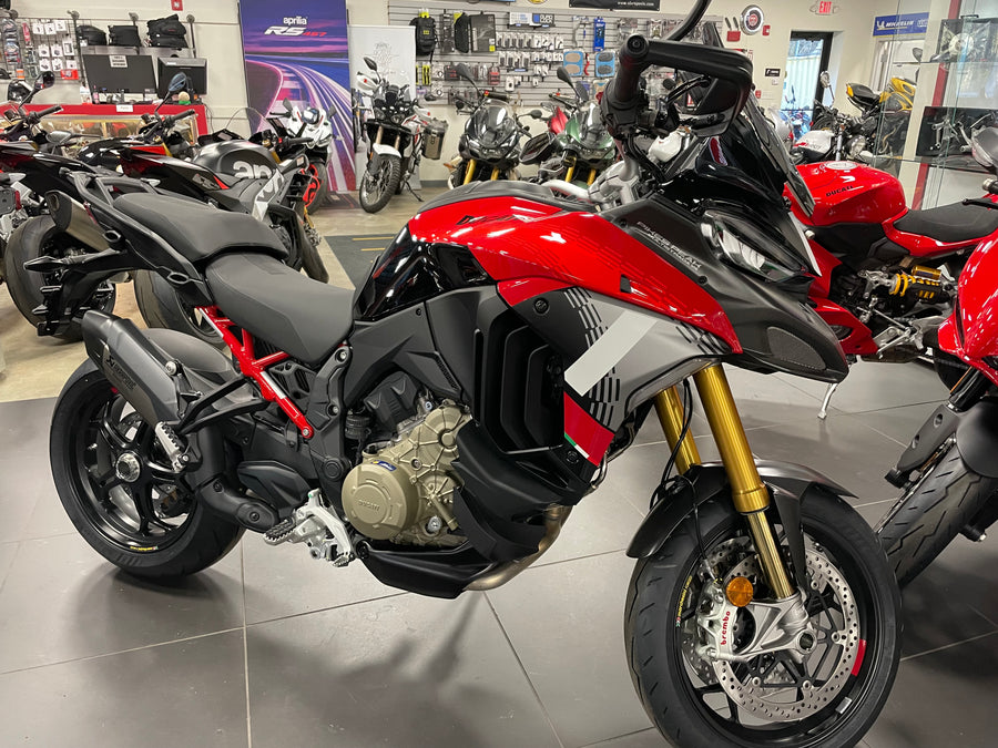 2025 Ducati Multistrada V4 Pikes Peak